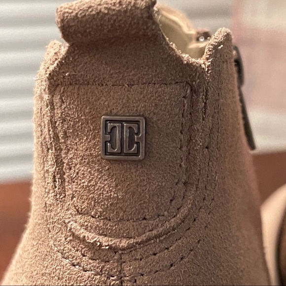 Ivanka Trump Thelma Tan Suede Ankle Boots Size 10 - Picture 13 of 16